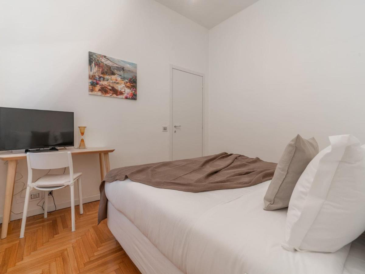 The Best Rent - Spacious Three-Bedroom Apartment In Moscova Milán Exterior foto
